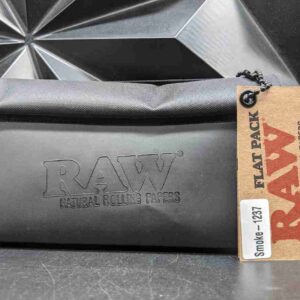 RAW X RYOT SMELL PROOF FLAT PACK